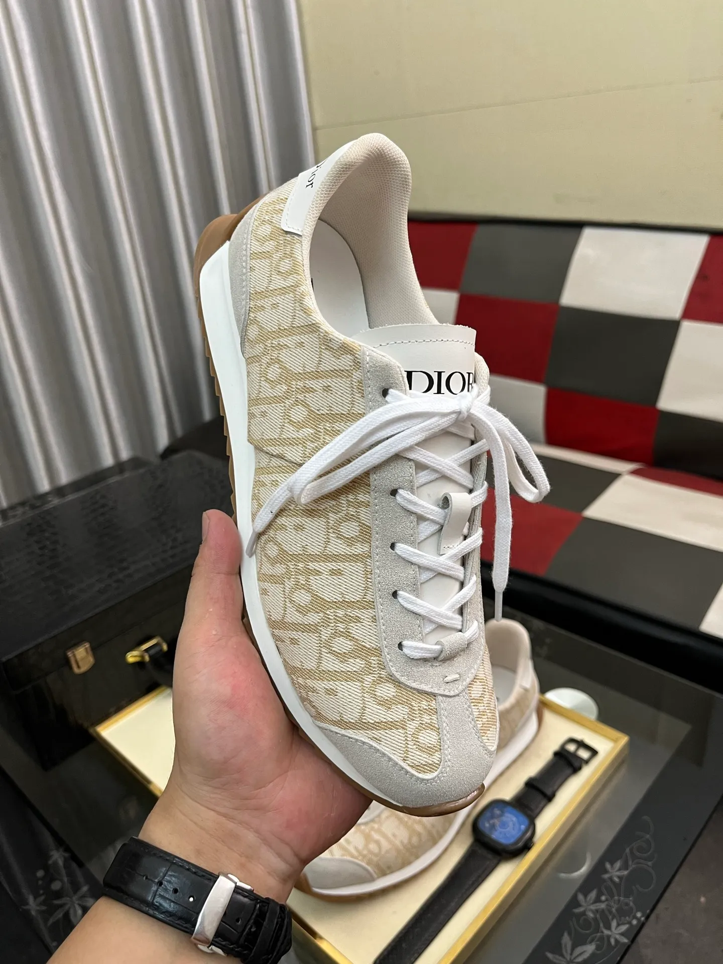 Men's shoes 💰420⌚️⌚️[Dior] Dior couple's style, new casual style launched in Hong Kong counters. Official website 1:1 production. Original Italian materials. Designed by European and American masters. Perfect shape to create counter quality. Solid color rubber wear-resistant outsole and classic dazzling head! Super versatile and very comfortable. High-end without losing taste, fashionable and novel! ! Absolute focus! Code number: 36-448️⃣Colors available